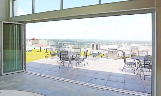 Downtown Omaha Appartement | Landing at Wire - 2 Bedrooms in Downtown