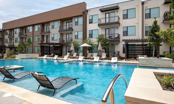San Antonio Appartement | Landing | Beautiful 1BD, Gym, Pool