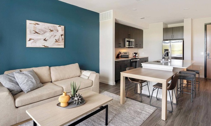 Wetmore Appartement | Landing | Beautiful 1BD, Clubhouse, Gym
