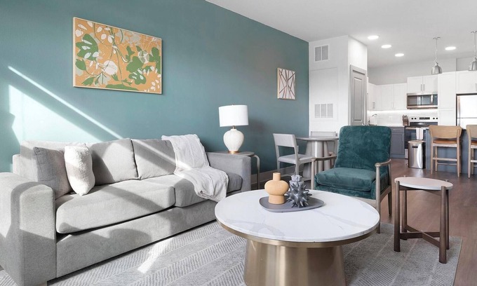 Sanford Appartement | Landing | Beautiful 1BD, Gym, Pool