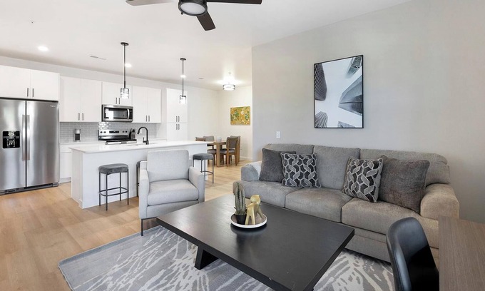 Casa Grande Appartement | Landing | Beautiful 2BD, Clubhouse, Pool