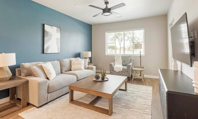 Goodyear Appartement | Landing | Chic 2BD, Clubhouse