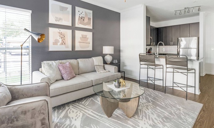 Austin Appartement | Landing | Incredible 1BD, Pool, Gym