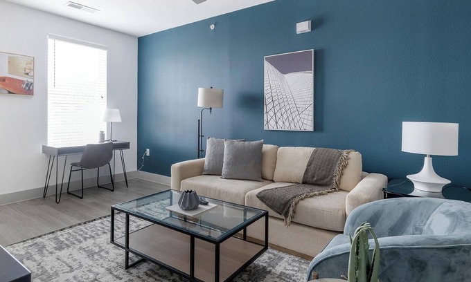 Austin Appartement | Landing | Incredible 1BD, Pool, Gym