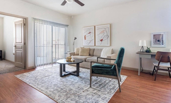 Fort Worth Appartement | Landing | Modern 1BD, Pool, Gym