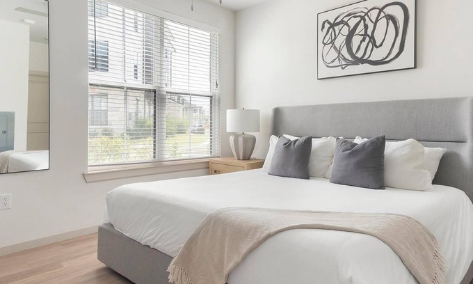 Pflugerville Appartement | Landing | Spectacular 1BD, Courtyard, Clubhouse