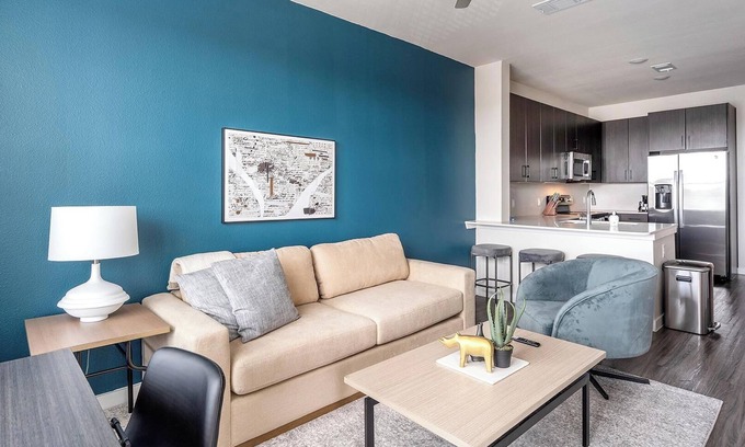 Wetmore Appartement | Landing | Stunning 1BD, Gym, Clubhouse