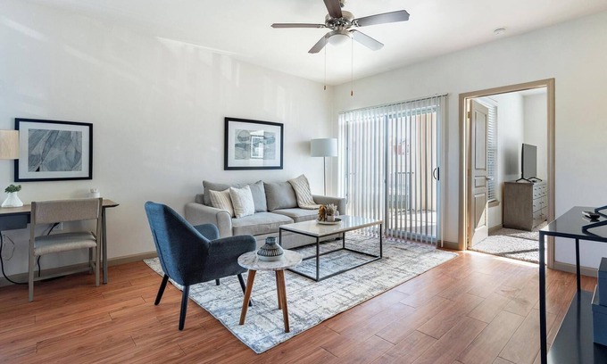 Fort Worth Appartement | Landing | Stylish 1BD, Gym, Pool