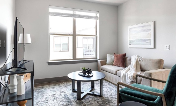 McKinney Appartement | Landing | Stylish 2BD, Pool, Gym