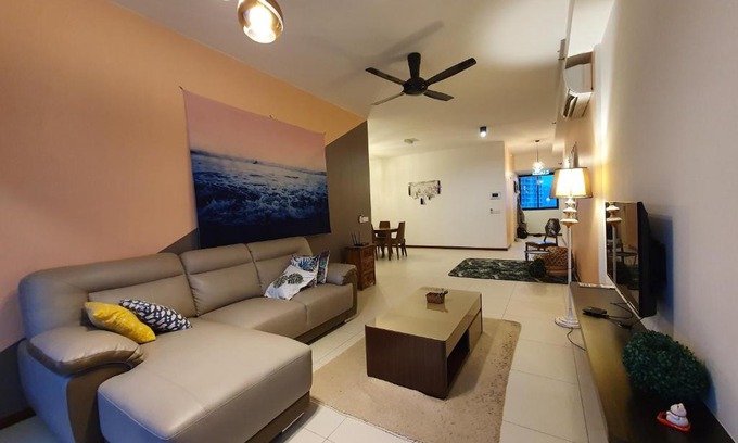 Tanjung Bungah Appartement | Landmark by Katana 3BR Romantic Luxury Seaview Homestay Gurney无敌海景三房套房
