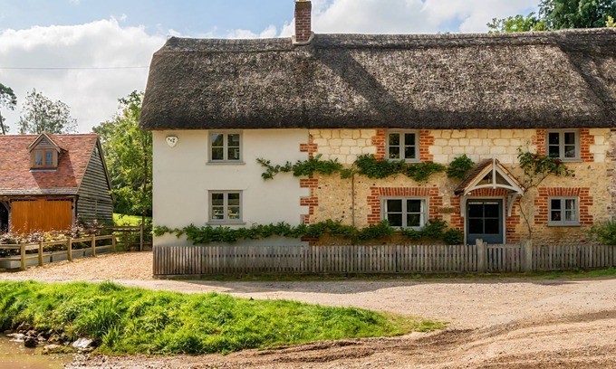 West Compton Cottage | Lane's End est situé dans un joli hameau au milieu de la magnifique campagne du Dorset.