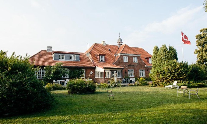 Sandvig Maison | Langebjerg Pension & Spisested