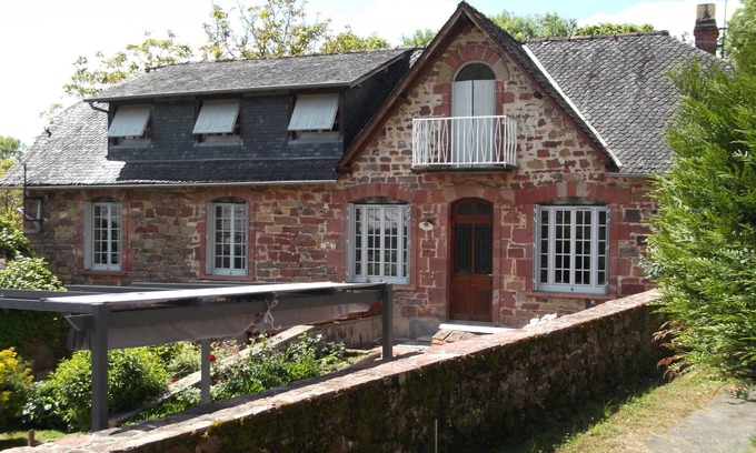 Collonges-la-Rouge Maison | Gîte de Langlade à Collonges la Rouge sud Corrèze