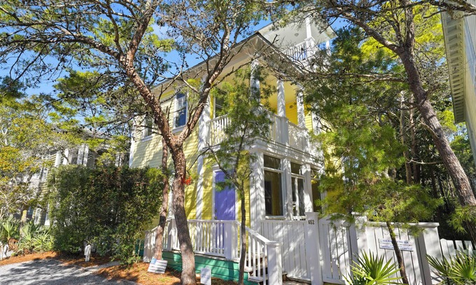 Seaside Maison | Large 1 BD Guest Cottage Stand Alone Home in Seaside, Our Place By The Sea