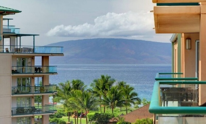 Honokowai Copropriété | 1-BR + Den-VUES LES PLUS DÉSIRÉES DE L'OCÉAN ~ VALEUR 5ème FLR KONEA TOWER 6 personnes