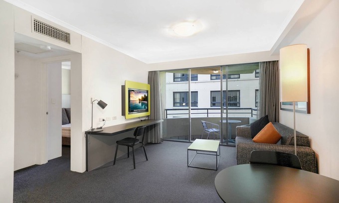 Parramatta CBD Appartement | 1 BEDROOM + SECURE CAR SPACE CBD PARRAMATTA