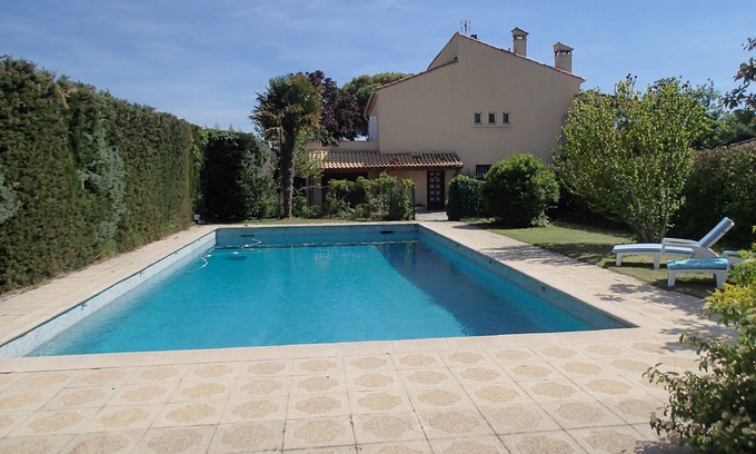 Puyricard Appartement | Grand appartement de 100 m2 en Rdc de villa avec piscine privative et jardin