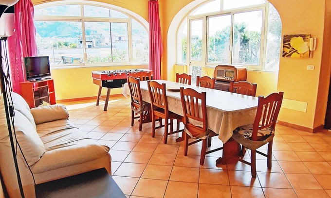 Panza Appartement | Large 120 sq m independent apartment, 2 bedrooms, double living room and terrace.