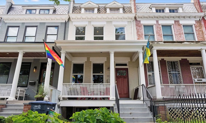 Le Droit Park Appartement | Large, 2BR/1BA with AC/TV/Internet/Laundry