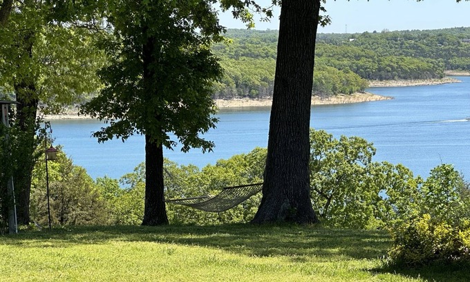 Gamaliel Cabine | Large,3 Bdrm, Lake View/Access Home w/ Rustic/Modern Charm, Resort Amenities