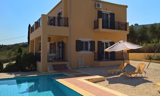 Paliki Villa | Grande villa de deux étages, mer fabuleuse vue sur la piscine privée avec jacuzzi Seat, Wfi