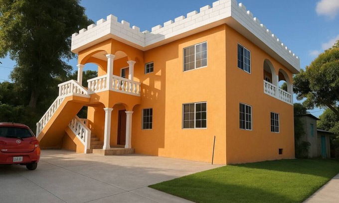 Drapers Maison | Large 4 bedroom with views!