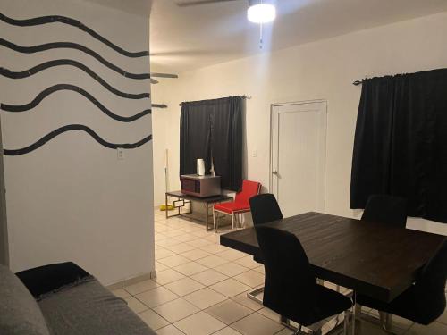 Minillas Maison | Large 5 Bedrooms Home in Bayamon Puerto Rico