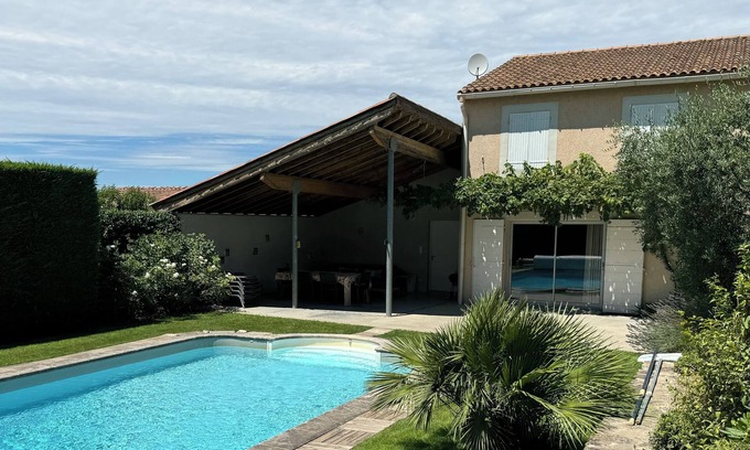Lagnes Maison | GRAND LOFT PLEIN-PIED, JARDIN, PISCINE PRIVATIVE, AU CALME DANS LE LUBERON