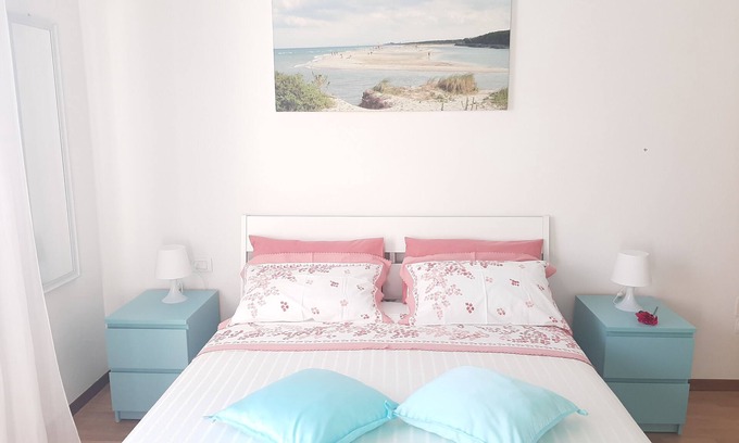 Rimini Appartement | Grand et lumineux, à deux pas du château, balcon, WIFI GRATUIT, A / C, parking