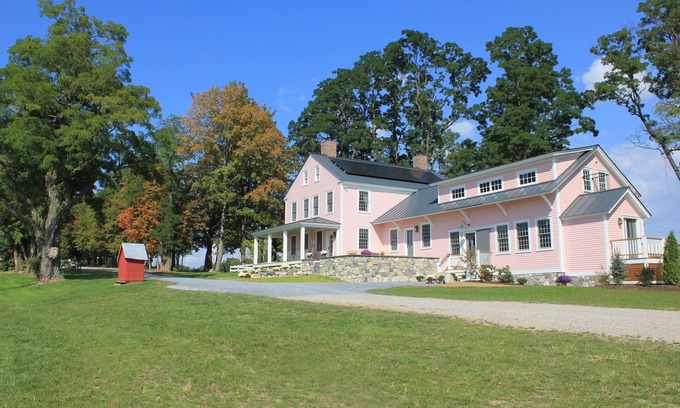 Middlebury - Warren Maison | Grande et luxueuse ferme - proche de la ville et du collège!