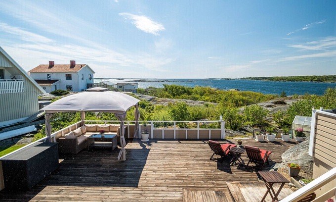 Donso Maison | Large and spacious accommodation on Donsö with ocean view| SE08030