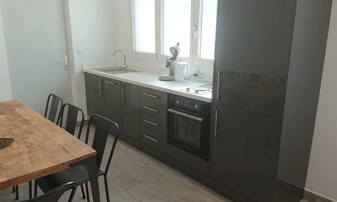 Charmettes - Bellecombe Appartement | Grand appartement quartier Bellecombe . Proximité gare Part Dieu.