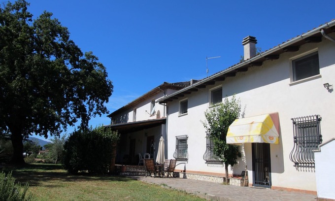 Isoletta Autre | Grand appartement avec piscine partagée, situé dans un parc naturel, Rome 100 km