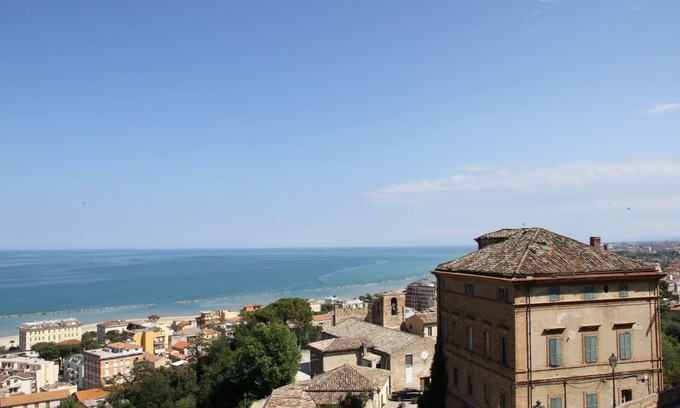 Montefiore dell'Aso Maison | Grande maison lumineuse de 3 chambres avec vue panoramique imprenable