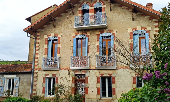 Montesquieu-Volvestre Maison | Grande maison de charme, calme avec jardin