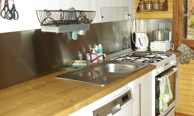 Montferrier Chalet De Ski | Large chalet on piste in a small Pyrenean ski resort