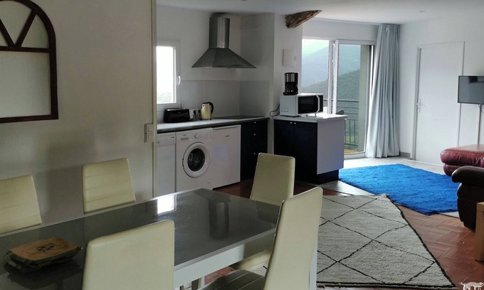 Felluns Cottage | Grand gîte dans mas templier rénové - vue panoramique