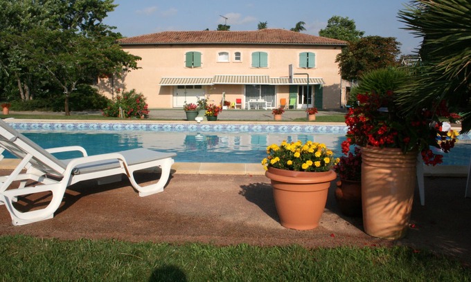 Aussonne Maison | Grand gîte T5/6 de 4 à 8 adultes près Blagnac, Fenouillet à proximité d'AIR BUS