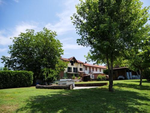 Castellero Appartement | Large country house among the hazelnuts - Unesco