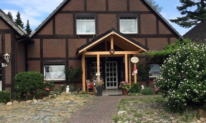 Osterholz-Scharmbeck Appartement | Large double room - bed&breakfast Worpsweder Blick