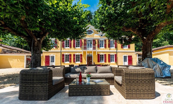 Castelmoron-sur-Lot Maison | Grande demeure familiale au coeur du Lot-et-Garonne