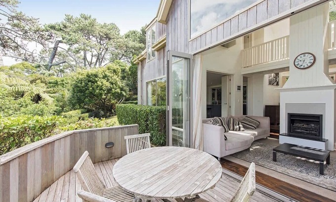 Ponsonby Maison | Large Family Home - 4 Bdrms - Great Location