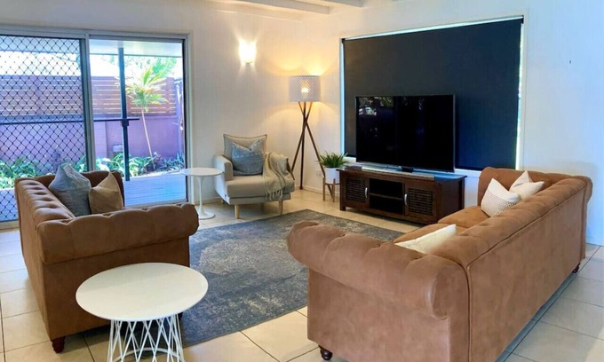 Buderim Maison | Large Family Home With Separate Studio - Buderim