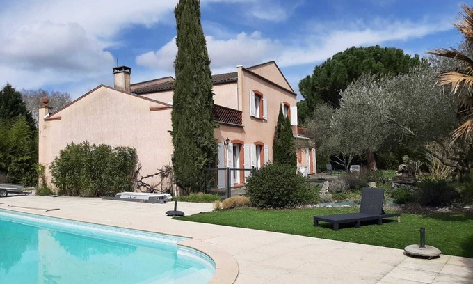 Pin-Balma Maison | Grande Maison familiale, +10 couchages, Piscine sécurisée, près Albi Carcassonne