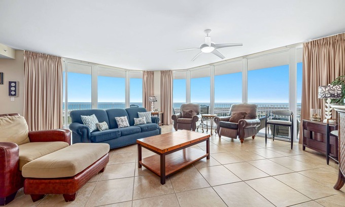 Orange Beach East Copropriété | LARGE FOUR BEDROOM AT CARIBE! TONS OF AMENITIES!
