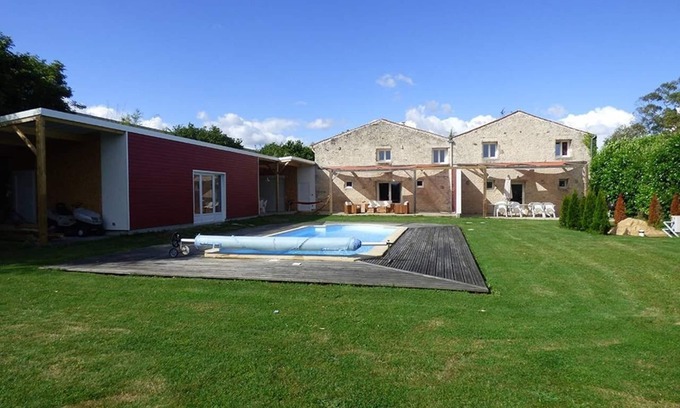 Bouille-Courdault Maison | GRAND GITE DANS MARAIS POITEVIN