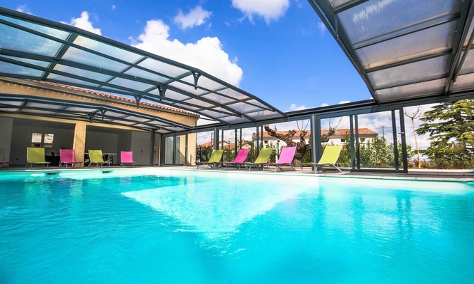Banne Cottage | Grand gîte sur petit site de vacances, piscine couverte & chauffée toute l'année