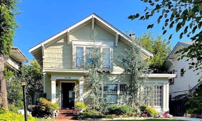 Central Oklahoma City Lit Et Petit-Déjeuner | Large historic home in the heart of OKC!