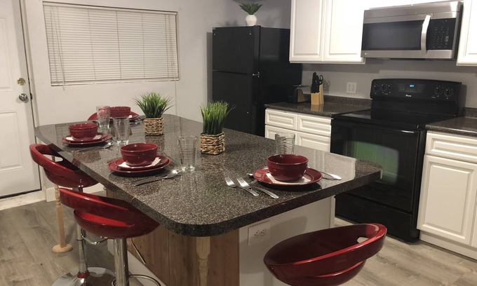 Niagara Falls Maison | Une grande maison peut accueillir jusqu'à 15 personnes à Niagara USA