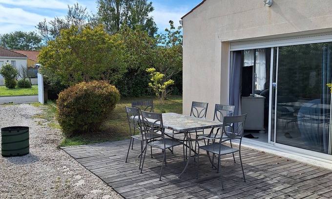 Chatelaillon-Plage Maison | GRANDE MAISON + PISCINE COUVERTE à 10mn de la plage